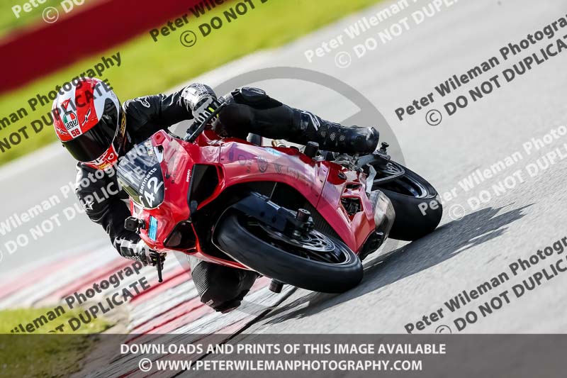 donington no limits trackday;donington park photographs;donington trackday photographs;no limits trackdays;peter wileman photography;trackday digital images;trackday photos